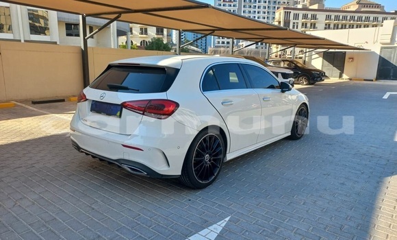 Acheter Occasion Voiture Mercedes-Benz A200 Blanc à Brazzaville, Commune de Brazzaville Acheter Occasion Voiture Mercedes-Benz A200 Blanc à Brazzaville, Commune de Brazzaville