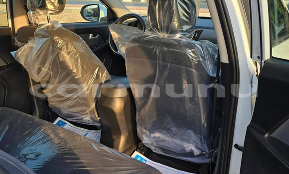 Acheter Occasion Voiture Kia Sportage Blanc à Brazzaville, Commune de Brazzaville Acheter Occasion Voiture Kia Sportage Blanc à Brazzaville, Commune de Brazzaville