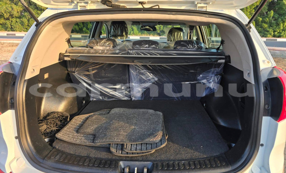 Acheter Occasion Voiture Kia Sportage Blanc à Brazzaville, Commune de Brazzaville Acheter Occasion Voiture Kia Sportage Blanc à Brazzaville, Commune de Brazzaville