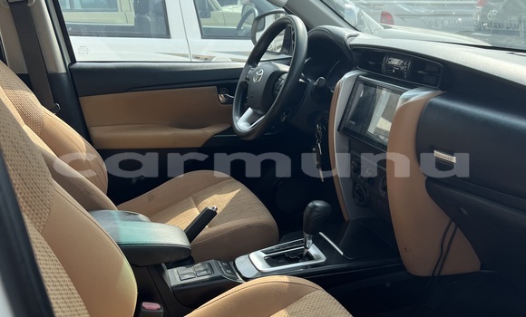 Acheter Occasion Voiture Toyota Fortuner Blanc à Brazzaville, Commune de Brazzaville Acheter Occasion Voiture Toyota Fortuner Blanc à Brazzaville, Commune de Brazzaville