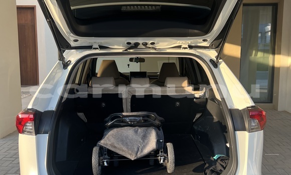 Acheter Occasion Voiture Toyota RAV4 Blanc à Brazzaville, Commune de Brazzaville Acheter Occasion Voiture Toyota RAV4 Blanc à Brazzaville, Commune de Brazzaville