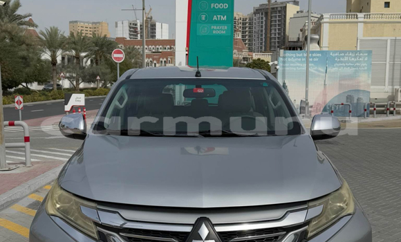 Acheter Occasion Voiture Mitsubishi Montero Gris à Brazzaville, Commune de Brazzaville