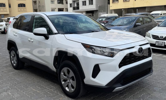 Acheter Occasion Voiture Toyota RAV4 Blanc à Brazzaville, Commune de Brazzaville Acheter Occasion Voiture Toyota RAV4 Blanc à Brazzaville, Commune de Brazzaville