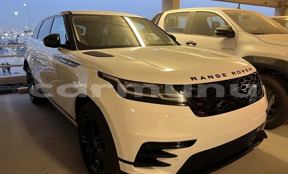 Buy Used Land Rover Range Rover Velar White Car in Brazzaville in Municipality of Brazzaville Buy Used Land Rover Range Rover Velar White Car in Brazzaville in Municipality of Brazzaville