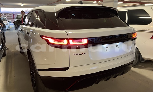 Buy Used Land Rover Range Rover Velar White Car in Brazzaville in Municipality of Brazzaville Buy Used Land Rover Range Rover Velar White Car in Brazzaville in Municipality of Brazzaville