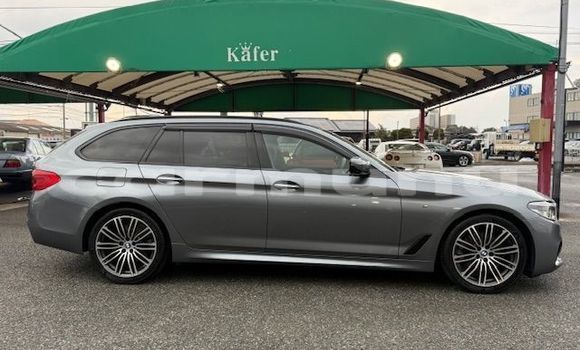 Acheter Occasion Voiture BMW 5–Series Gris à Brazzaville, Commune de Brazzaville Acheter Occasion Voiture BMW 5–Series Gris à Brazzaville, Commune de Brazzaville