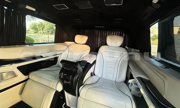 Acheter Occasion Voiture Mercedes Viano Noir à Brazzaville, Commune de Brazzaville Acheter Occasion Voiture Mercedes Viano Noir à Brazzaville, Commune de Brazzaville