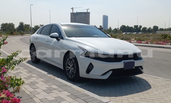 Acheter Occasion Voiture Kia K5 Blanc à Brazzaville, Commune de Brazzaville Acheter Occasion Voiture Kia K5 Blanc à Brazzaville, Commune de Brazzaville