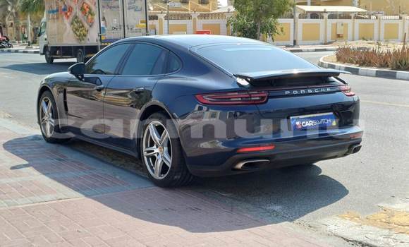Acheter Occasion Voiture Porsche Panamera Bleu à Brazzaville, Commune de Brazzaville Acheter Occasion Voiture Porsche Panamera Bleu à Brazzaville, Commune de Brazzaville