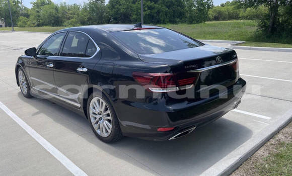 Acheter Occasion Voiture Lexus LS Bleu à Brazzaville, Commune de Brazzaville Acheter Occasion Voiture Lexus LS Bleu à Brazzaville, Commune de Brazzaville