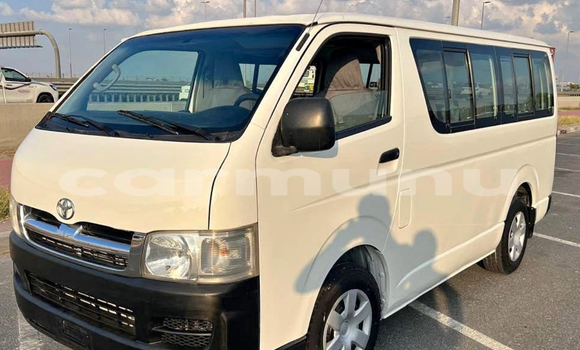Acheter Occasion Voiture Toyota Hiace Blanc à Pointe–Noire, Région du Kouilou Acheter Occasion Voiture Toyota Hiace Blanc à Pointe–Noire, Région du Kouilou
