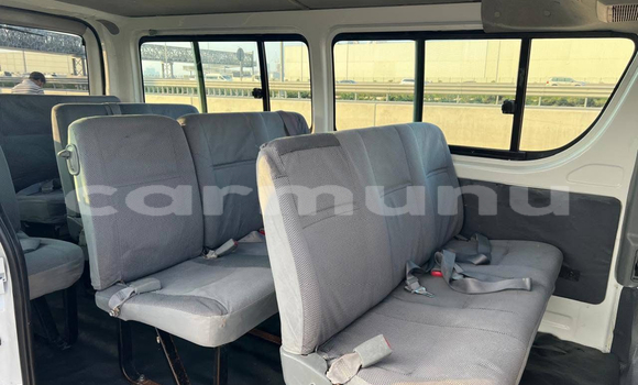 Acheter Occasion Voiture Toyota Hiace Blanc à Pointe–Noire, Région du Kouilou Acheter Occasion Voiture Toyota Hiace Blanc à Pointe–Noire, Région du Kouilou