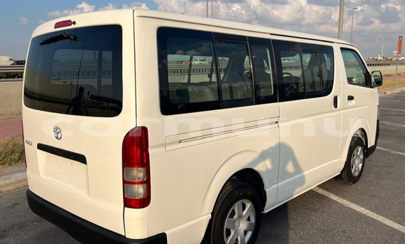 Acheter Occasion Voiture Toyota Hiace Blanc à Pointe–Noire, Région du Kouilou Acheter Occasion Voiture Toyota Hiace Blanc à Pointe–Noire, Région du Kouilou