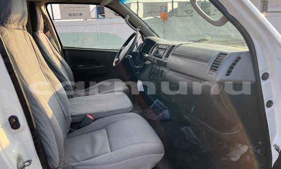 Acheter Occasion Voiture Toyota Hiace Blanc à Pointe–Noire, Région du Kouilou Acheter Occasion Voiture Toyota Hiace Blanc à Pointe–Noire, Région du Kouilou