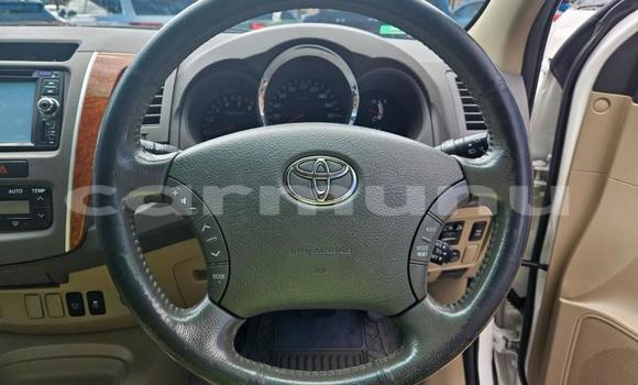 Acheter Occasion Voiture Toyota Fortuner Blanc à Brazzaville, Commune de Brazzaville Acheter Occasion Voiture Toyota Fortuner Blanc à Brazzaville, Commune de Brazzaville