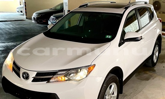Acheter Occasion Voiture Toyota RAV4 Blanc à Pointe–Noire, Région du Kouilou Acheter Occasion Voiture Toyota RAV4 Blanc à Pointe–Noire, Région du Kouilou