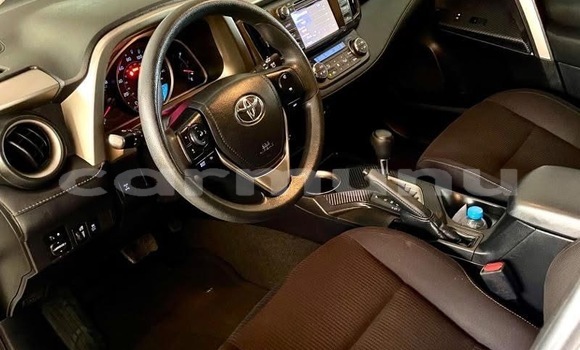 Acheter Occasion Voiture Toyota RAV4 Blanc à Pointe–Noire, Région du Kouilou Acheter Occasion Voiture Toyota RAV4 Blanc à Pointe–Noire, Région du Kouilou