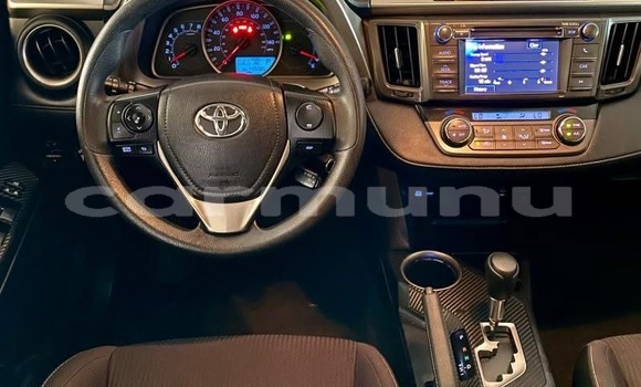 Acheter Occasion Voiture Toyota RAV4 Blanc à Pointe–Noire, Région du Kouilou Acheter Occasion Voiture Toyota RAV4 Blanc à Pointe–Noire, Région du Kouilou