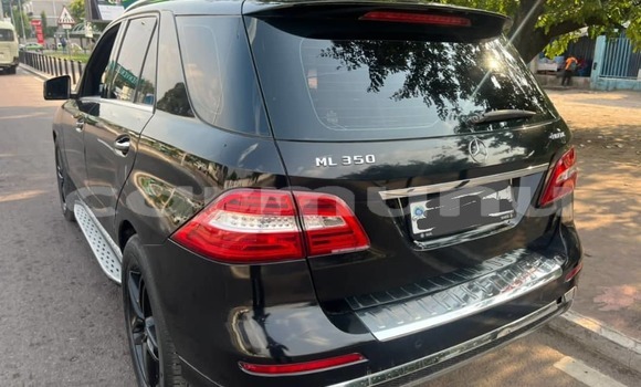 Acheter Occasion Voiture Mercedes Viano Noir à Brazzaville, Commune de Brazzaville Acheter Occasion Voiture Mercedes Viano Noir à Brazzaville, Commune de Brazzaville