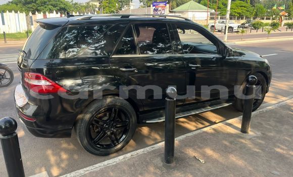Acheter Occasion Voiture Mercedes Viano Noir à Brazzaville, Commune de Brazzaville Acheter Occasion Voiture Mercedes Viano Noir à Brazzaville, Commune de Brazzaville