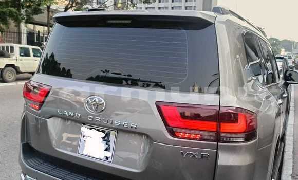 Acheter Neuf Voiture Toyota Land Cruiser Gris à Brazzaville, Commune de Brazzaville Acheter Neuf Voiture Toyota Land Cruiser Gris à Brazzaville, Commune de Brazzaville