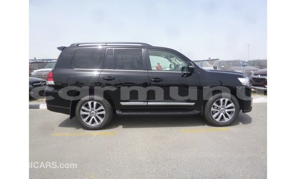 Buy Import Toyota Land Cruiser Black Car in Import - Dubai in Region of Bouenza Buy Import Toyota Land Cruiser Black Car in Import - Dubai in Region of Bouenza