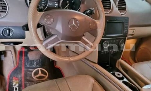 Acheter Occasion Voiture Mercedes Viano Noir à Brazzaville, Commune de Brazzaville Acheter Occasion Voiture Mercedes Viano Noir à Brazzaville, Commune de Brazzaville