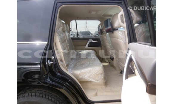 Buy Import Toyota Land Cruiser Black Car in Import - Dubai in Region of Bouenza Buy Import Toyota Land Cruiser Black Car in Import - Dubai in Region of Bouenza