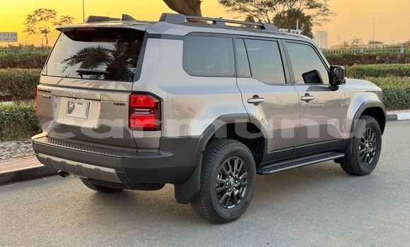 Acheter Occasion Voiture Toyota Prado Gris à Brazzaville, Commune de Brazzaville Acheter Occasion Voiture Toyota Prado Gris à Brazzaville, Commune de Brazzaville