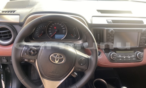 Acheter Occasion Voiture Toyota RAV4 Noir à Brazzaville, Commune de Brazzaville Acheter Occasion Voiture Toyota RAV4 Noir à Brazzaville, Commune de Brazzaville