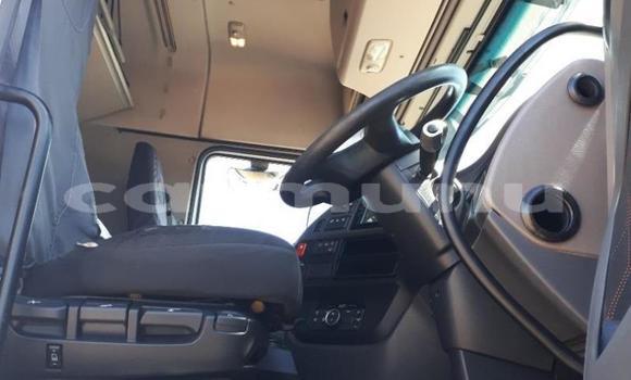 Acheter Occasion Utilitaire DAF CF Blanc à Brazzaville, Commune de Brazzaville Acheter Occasion Utilitaire DAF CF Blanc à Brazzaville, Commune de Brazzaville