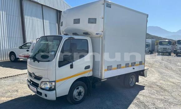 Buy Used Toyota Dyna White Truck in Brazzaville in Municipality of Brazzaville Buy Used Toyota Dyna White Truck in Brazzaville in Municipality of Brazzaville