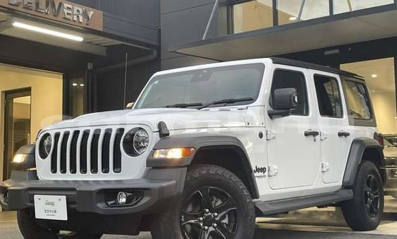 Buy Used Jeep Wrangler White Car in Brazzaville in Municipality of Brazzaville