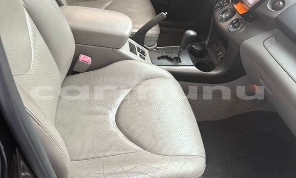 Acheter Occasion Voiture Toyota RAV4 Noir à Brazzaville, Commune de Brazzaville Acheter Occasion Voiture Toyota RAV4 Noir à Brazzaville, Commune de Brazzaville