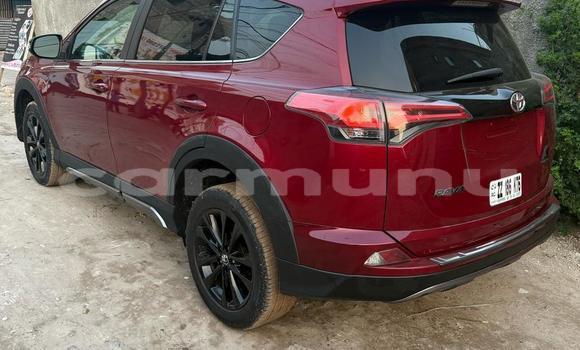 Acheter Neuf Voiture Toyota RAV4 Rouge à Brazzaville, Commune de Brazzaville Acheter Neuf Voiture Toyota RAV4 Rouge à Brazzaville, Commune de Brazzaville