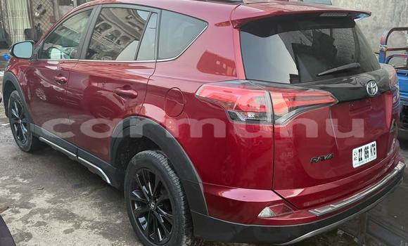 Acheter Neuf Voiture Toyota RAV4 Rouge à Brazzaville, Commune de Brazzaville Acheter Neuf Voiture Toyota RAV4 Rouge à Brazzaville, Commune de Brazzaville