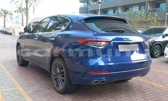 Acheter Occasion Voiture Maserati Levante Bleu à Brazzaville, Commune de Brazzaville Acheter Occasion Voiture Maserati Levante Bleu à Brazzaville, Commune de Brazzaville