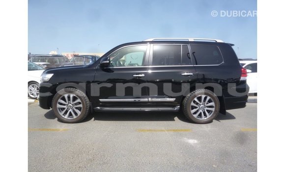 Acheter Import Voiture Toyota Land Cruiser Noir à Import - Dubai, Région de la Bouenza Acheter Import Voiture Toyota Land Cruiser Noir à Import - Dubai, Région de la Bouenza
