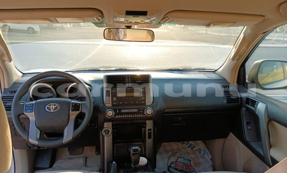 Acheter Occasion Voiture Toyota Prado Blanc à Brazzaville, Commune de Brazzaville Acheter Occasion Voiture Toyota Prado Blanc à Brazzaville, Commune de Brazzaville