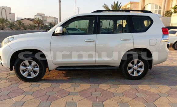 Acheter Occasion Voiture Toyota Prado Blanc à Brazzaville, Commune de Brazzaville Acheter Occasion Voiture Toyota Prado Blanc à Brazzaville, Commune de Brazzaville