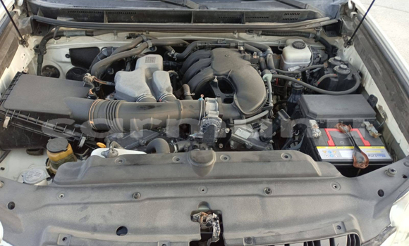 Acheter Occasion Voiture Toyota Prado Blanc à Brazzaville, Commune de Brazzaville Acheter Occasion Voiture Toyota Prado Blanc à Brazzaville, Commune de Brazzaville