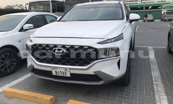 Acheter Occasion Voiture Hyundai Santa Fe Blanc à Pointe–Noire, Région du Kouilou Acheter Occasion Voiture Hyundai Santa Fe Blanc à Pointe–Noire, Région du Kouilou