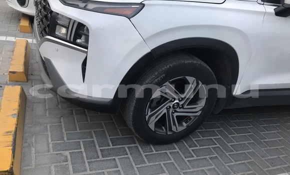 Acheter Occasion Voiture Hyundai Santa Fe Blanc à Pointe–Noire, Région du Kouilou Acheter Occasion Voiture Hyundai Santa Fe Blanc à Pointe–Noire, Région du Kouilou