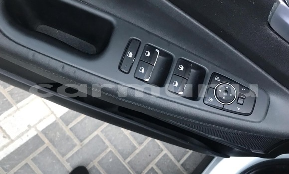 Acheter Occasion Voiture Hyundai Santa Fe Blanc à Pointe–Noire, Région du Kouilou Acheter Occasion Voiture Hyundai Santa Fe Blanc à Pointe–Noire, Région du Kouilou