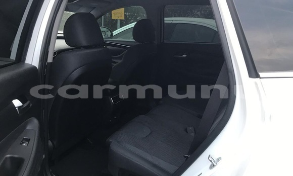 Acheter Occasion Voiture Hyundai Santa Fe Blanc à Pointe–Noire, Région du Kouilou Acheter Occasion Voiture Hyundai Santa Fe Blanc à Pointe–Noire, Région du Kouilou