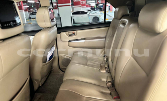 Acheter Occasion Voiture Toyota Fortuner Blanc à Brazzaville, Commune de Brazzaville Acheter Occasion Voiture Toyota Fortuner Blanc à Brazzaville, Commune de Brazzaville