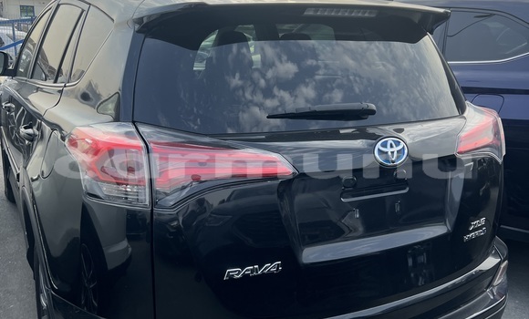 Acheter Occasion Voiture Toyota RAV4 Noir à Brazzaville, Commune de Brazzaville Acheter Occasion Voiture Toyota RAV4 Noir à Brazzaville, Commune de Brazzaville
