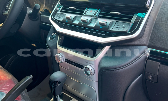 Acheter Occasion Voiture Toyota Land Cruiser Noir à Brazzaville, Commune de Brazzaville Acheter Occasion Voiture Toyota Land Cruiser Noir à Brazzaville, Commune de Brazzaville