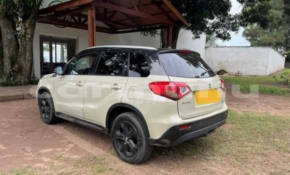 Acheter Occasion Voiture Suzuki Vitara Beige à Brazzaville, Commune de Brazzaville Acheter Occasion Voiture Suzuki Vitara Beige à Brazzaville, Commune de Brazzaville