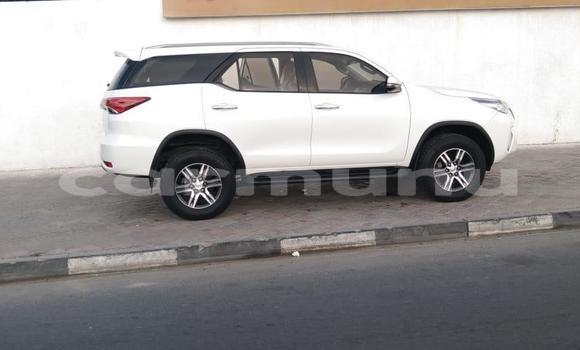Acheter Neuf Voiture Toyota Fortuner Blanc à Brazzaville, Commune de Brazzaville Acheter Neuf Voiture Toyota Fortuner Blanc à Brazzaville, Commune de Brazzaville